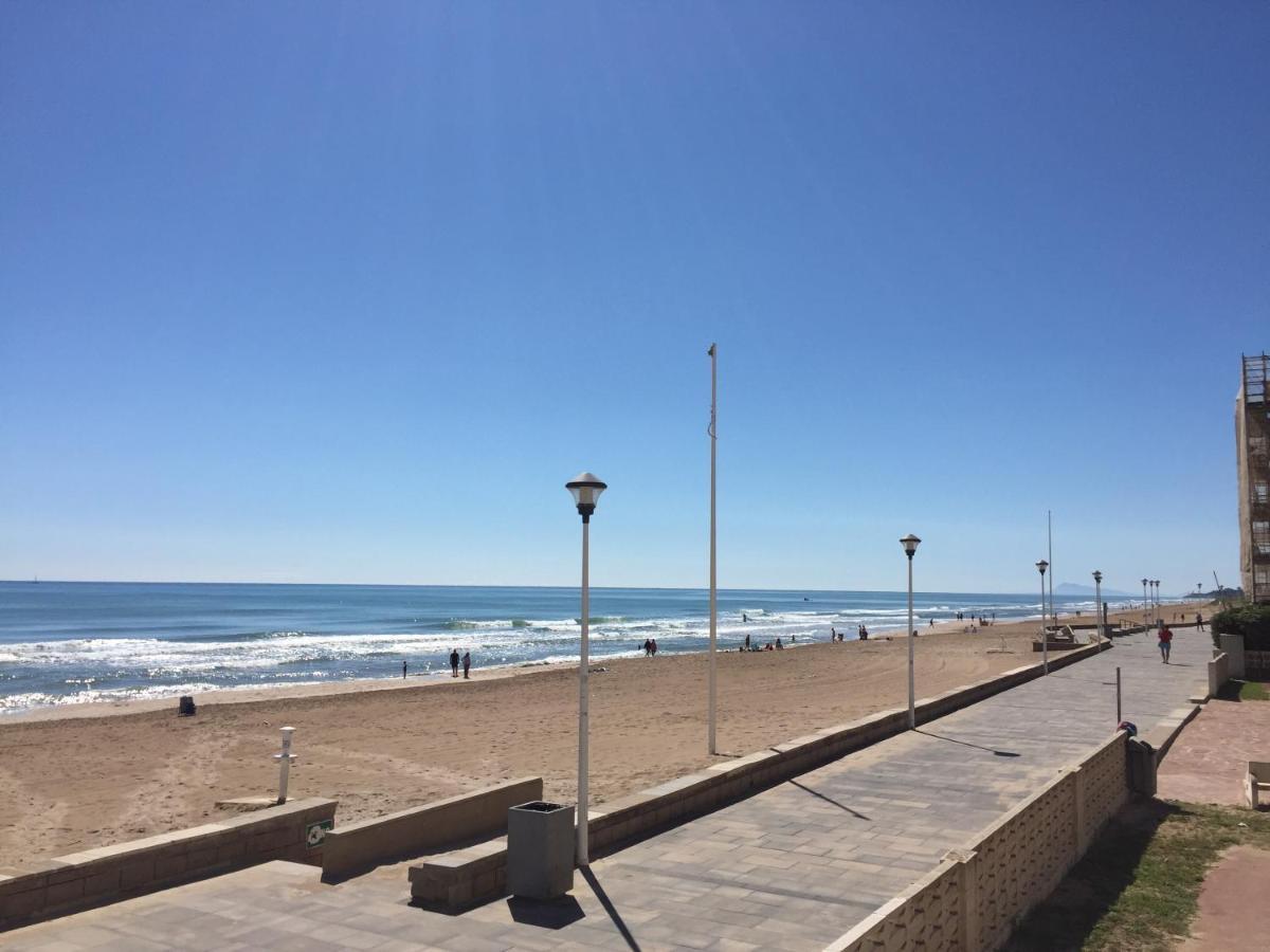 Large Apartment With Sea Views Sueca Exteriör bild
