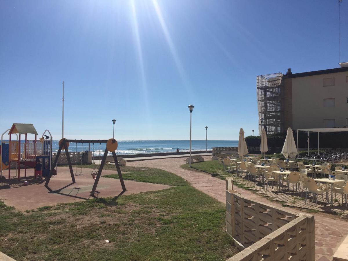 Large Apartment With Sea Views Sueca Exteriör bild