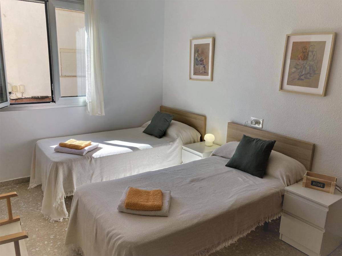 Large Apartment With Sea Views Sueca Exteriör bild